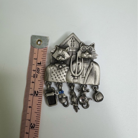 AJC Gothic Cat Brooch with Charms Farming Couple Silver Pewter Pin Vintage - Picture 8 of 10